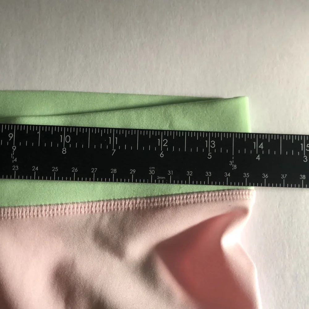 Fabletics high waisted motion 365 color block shorts size medium - Picture 8 of 11